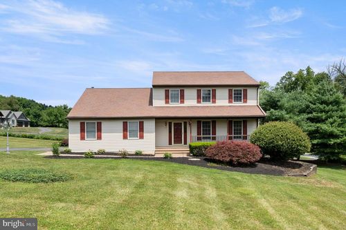 155 Freedom Valley Cir, Coatesville, PA, 19320-1358 | Card Image