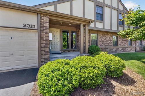 2-2315 Seven Pines Dr, Saint Louis, MO, 63146-2254 | Card Image