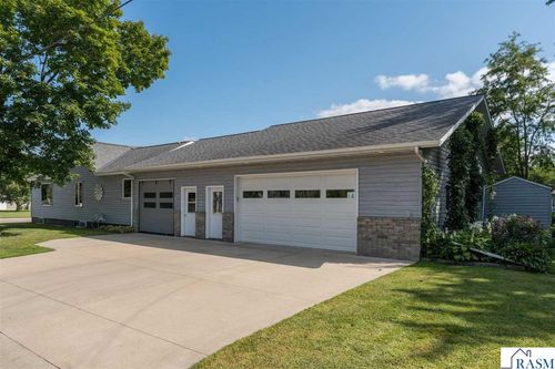 200 Kenzie St, Sherburn, MN, 56171-9661 | Card Image