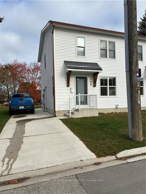 388 13th St, Hanover, ON, N4N | Card Image