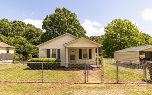 215 Short St, Blacksburg, SC, 29702-1468 | Card Image