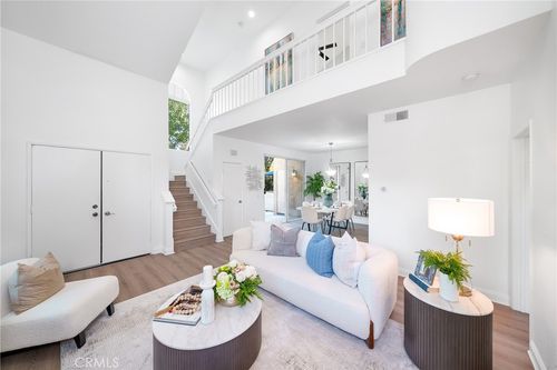38b-19431 Rue De Valore, Foothill Ranch, CA, 92610-2317 | Card Image