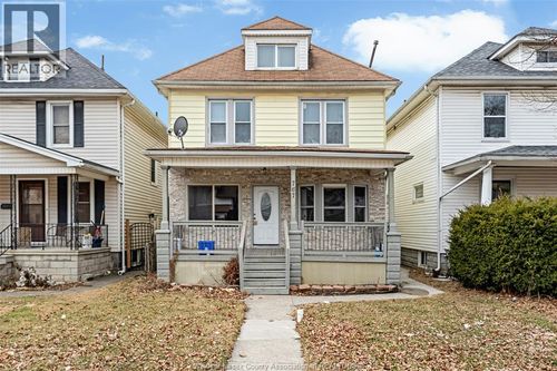 767 Moy Ave, Windsor, ON, N9A2N5 | Card Image