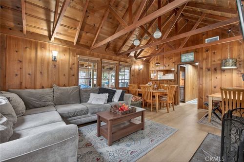 1674 Twin Lakes Dr, Wrightwood, CA, 92397 | Card Image