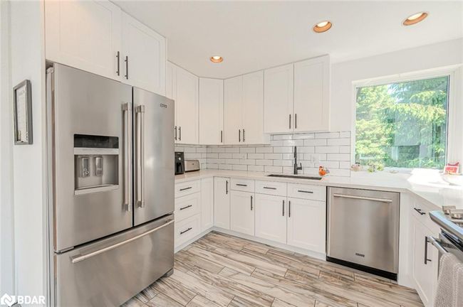 23 Valleyview Dr, House other with 3 bedrooms, 2 bathrooms and 7 parking in Oro Medonte ON | Image 6