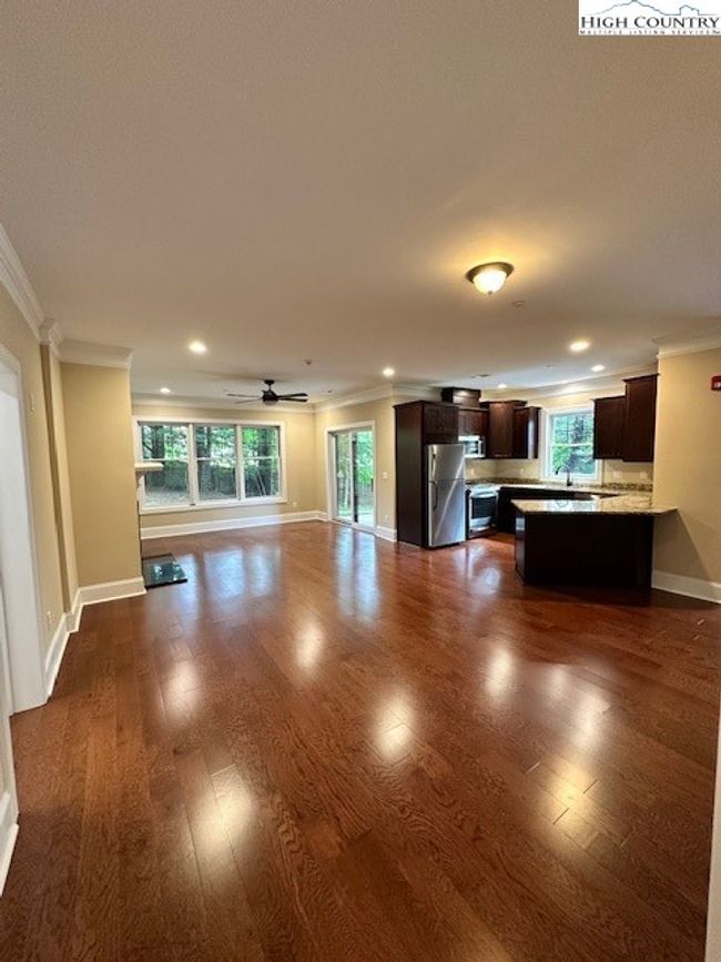 APT-102 - 155 Gateway Dr, Condo with 2 bedrooms, 2 bathrooms and null parking in Boone NC | Image 6