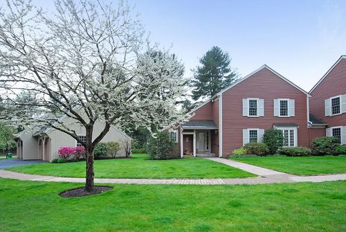 15-15 Edmonds Rd, Concord, MA, 01742-2649 | Card Image