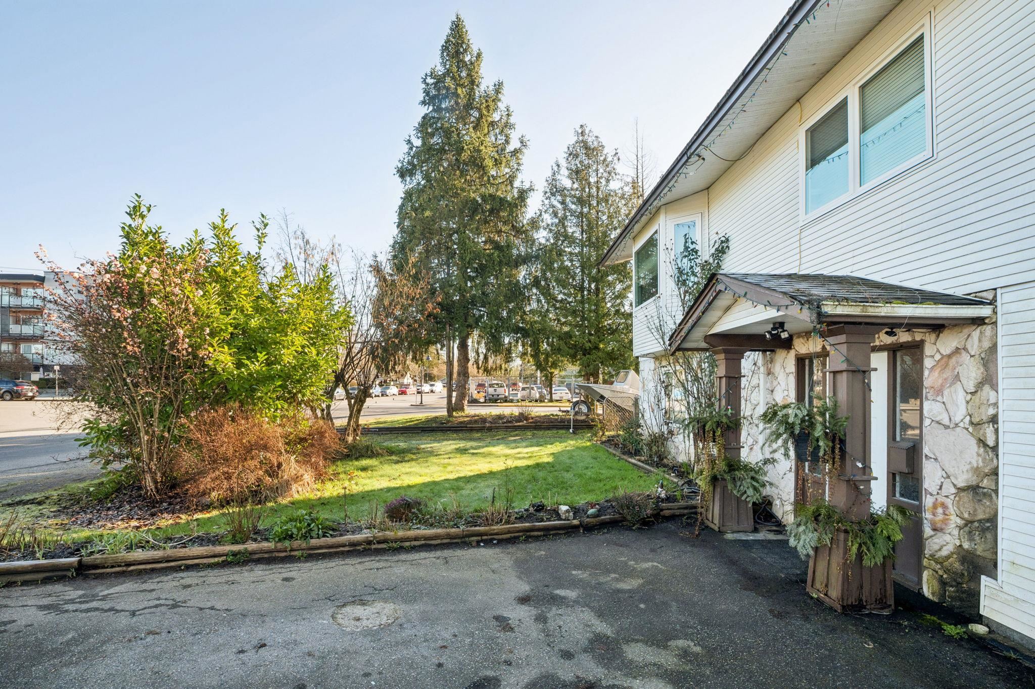 Residential in Maple Ridge 5