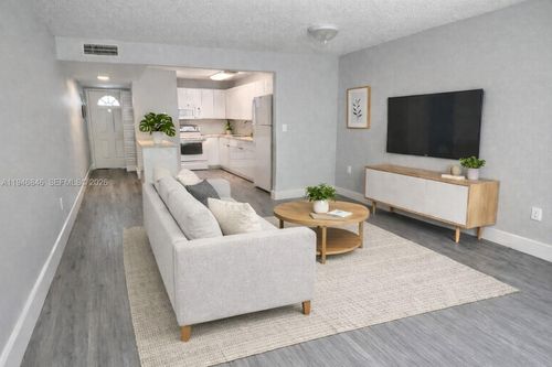 apt-2232-10000 Nw 80th Ct, Hialeah Gardens, FL, 33016-2248 | Card Image