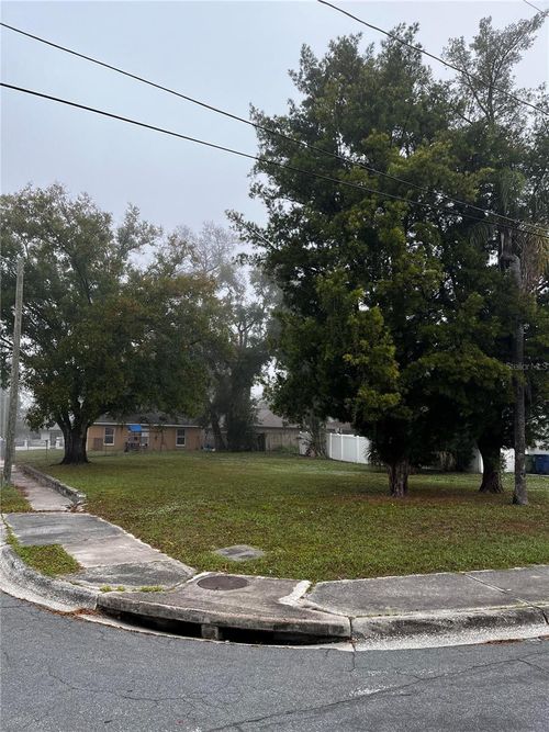 3202 Chipco St, TAMPA, FL, 33605-1551 | Card Image