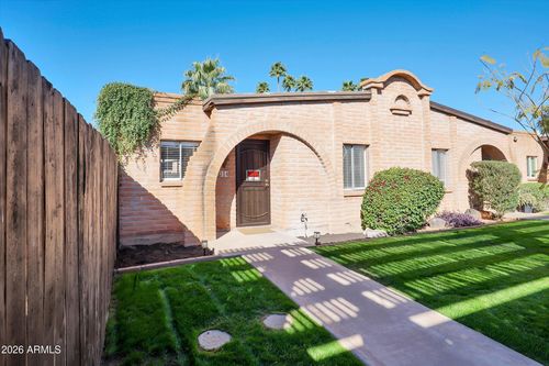 354-3056 N 32nd St, Phoenix, AZ, 85018-6882 | Card Image