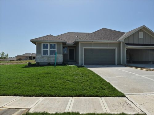 5008 146th St, Basehor, KS, 66007-5000 | Card Image
