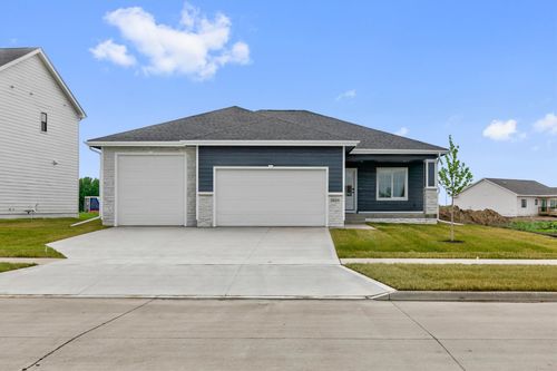 2610 Nw Fairfield Drive, Ankeny, IA, 50023 | Card Image