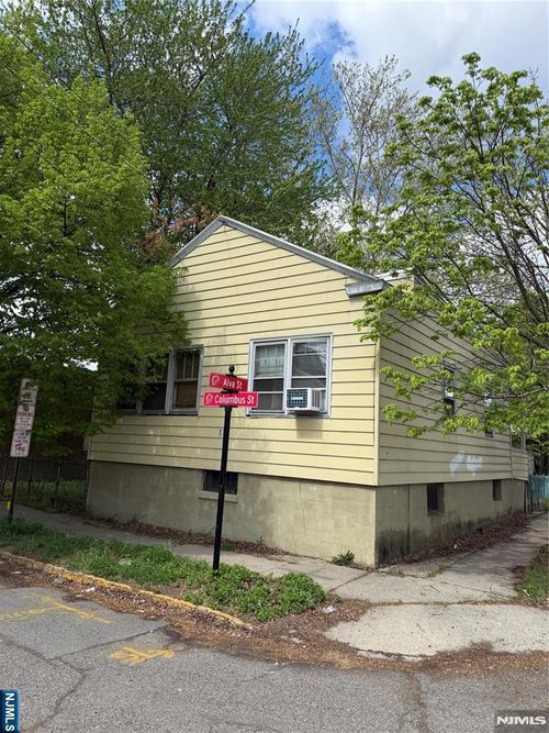 39 Columbus St, Bloomfield, NJ, 07003-5907 | Card Image
