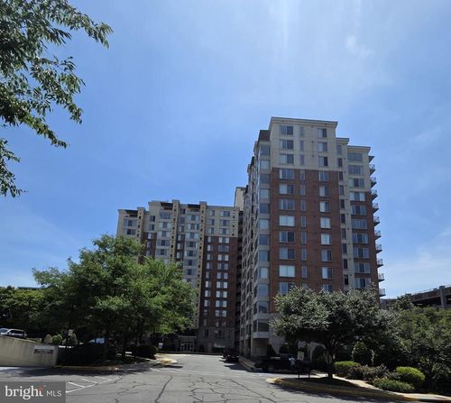 901-2726 Gallows Rd, VIENNA, VA, 22180-7150 | Card Image