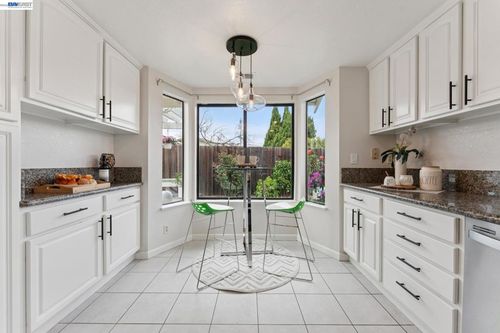 117 Payot Ct, Alameda, CA, 94502-7619 | Card Image