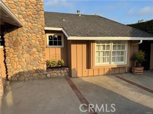 416 Aliso Ave, Newport Beach, CA, 92663-5105 | Card Image