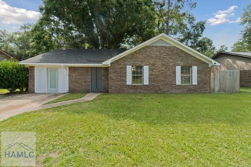 832 Ridgewood Way, Hinesville, GA, 31313-2990 | Card Image