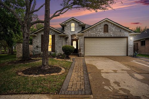 9338 Stoneridge Canyon Ln, Houston, TX, 77089-2277 | Card Image