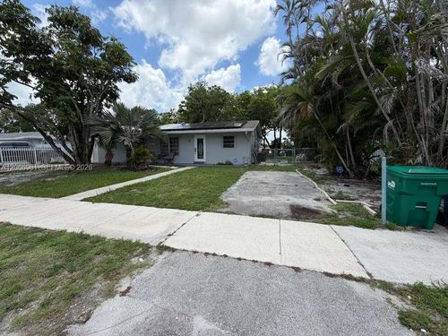 0-20302 Nw 39th Ct, Miami Gardens, FL, 33055-1327 | Card Image