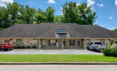 2460 E Madrid Street, Springfield, MO, 65804 | Card Image