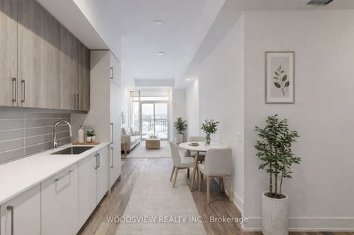 533-2075 King Rd, King City, ON, L7B0R6 | Card Image