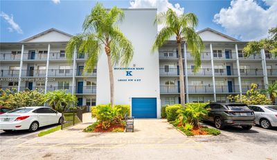 410K - 12650 Sw 6th St, Condo with 2 bedrooms, 2 bathrooms and null parking in Pembroke Pines FL | Image 1