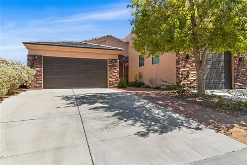 2641 Kingman Dr, Bullhead City, AZ, 86429-5999 | Card Image