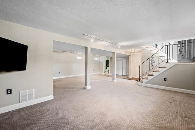 21 Driscoll Dr, House other with 4 bedrooms, 3 bathrooms and 6 parking in Framingham MA | Image 32