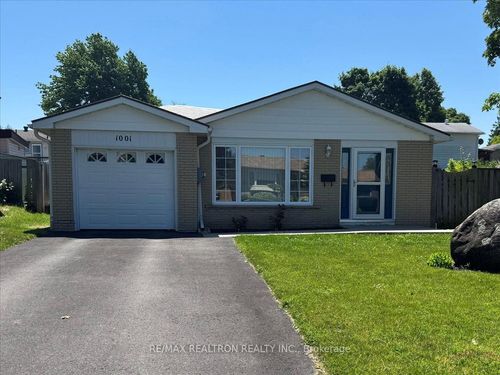 1001 Howard St, Midland, ON, L4R4P8 | Card Image