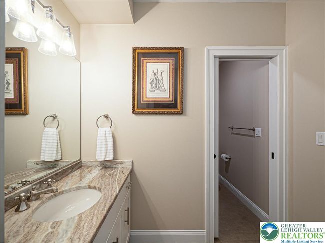Lower Level full bath | Image 47