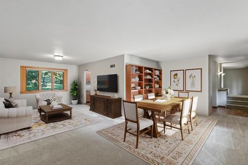 571 S Hillcrest Drive, Verona, WI, 53593 | Card Image