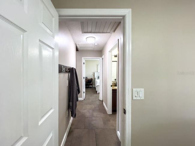 812 Jameson Rd, House other with 3 bedrooms, 2 bathrooms and null parking in Lithia FL | Image 58