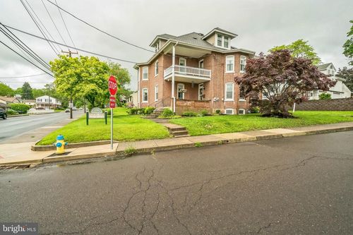 601 W Callowhill St, PERKASIE, PA, 18944-1532 | Card Image