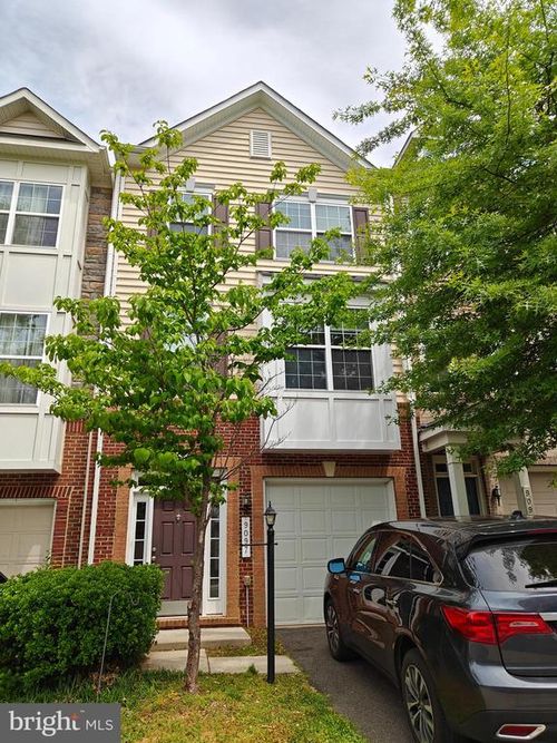 9097 Belo Gate Dr, MANASSAS PARK, VA, 20111-7045 | Card Image