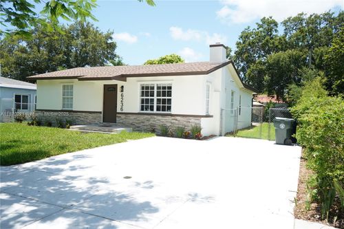6236 Sw 11th St, West Miami, FL, 33144-4906 | Card Image