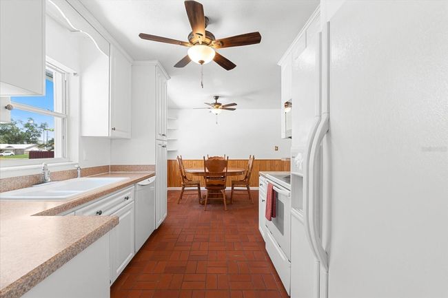 Kitchen | Image 6