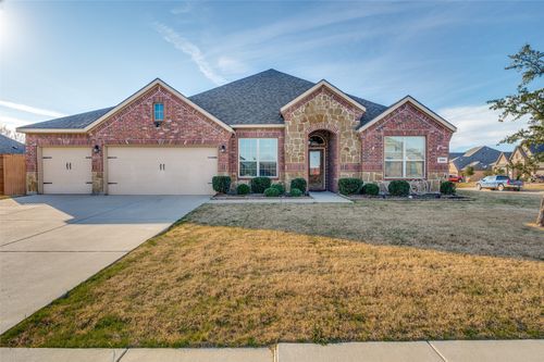 608 Woodridge Dr, Oak Point, TX, 75068-1399 | Card Image