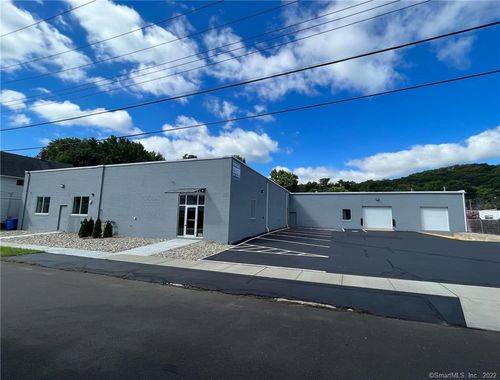 110 Webb St, Hamden, CT, 06517-3926 | Card Image