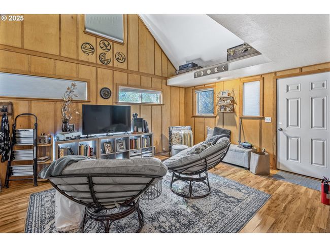 1391 W 5 Th Ave, House other with 3 bedrooms, 1 bathrooms and 1 parking in Eugene OR | Image 30