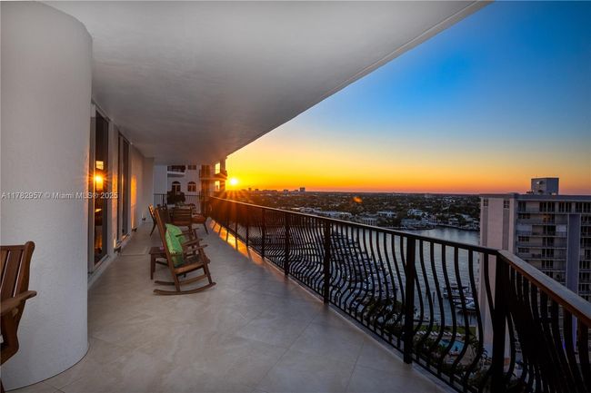APT-1602C - 100 S Birch Rd, Condo with 3 bedrooms, 3 bathrooms and null parking in Fort Lauderdale FL | Image 42