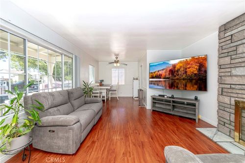 14430 Pinney St, Arleta, CA, 91331-5039 | Card Image