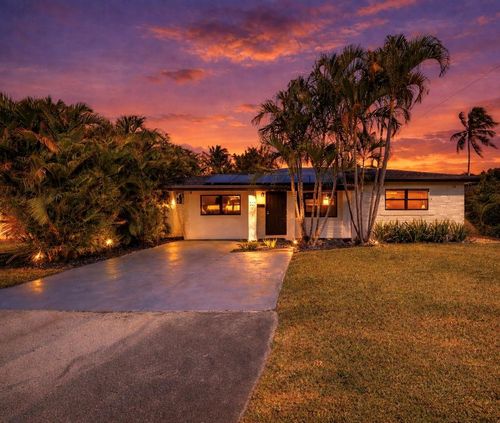 537 Nw 45th St, Oakland Park, FL, 33309-3915 | Card Image