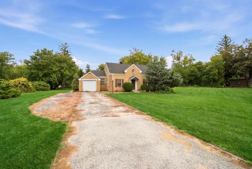 300 E Camp Mcdonald Road, Prospect Heights, IL, 60070 | Card Image