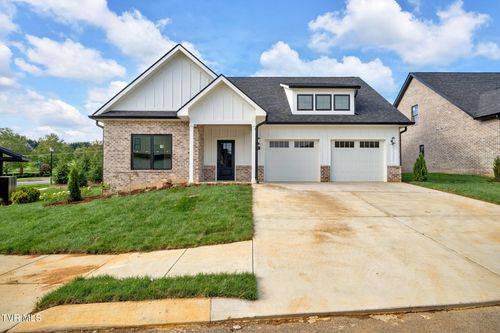19 Station Way, Johnson City, TN, 37615-2385 | Card Image