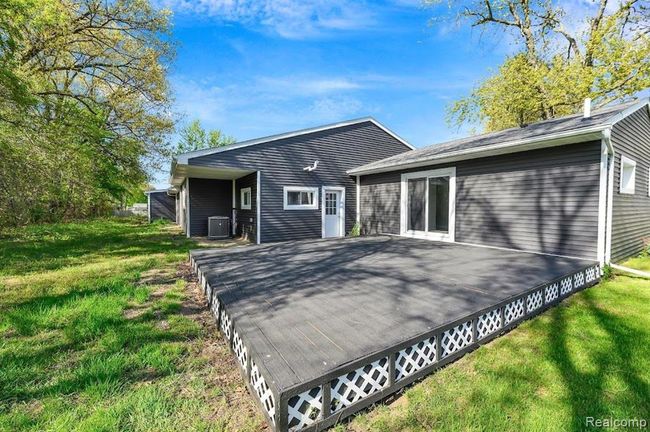 960 Olreana Road, House other with 4 bedrooms, 2 bathrooms and null parking in White Lake Twp MI | Image 6