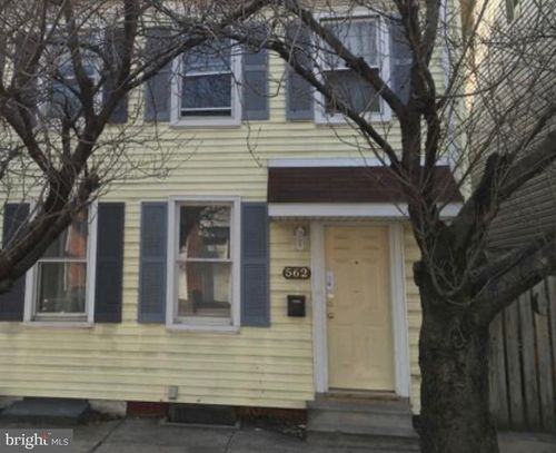 562 W Philadelphia St, YORK, PA, 17401-3324 | Card Image
