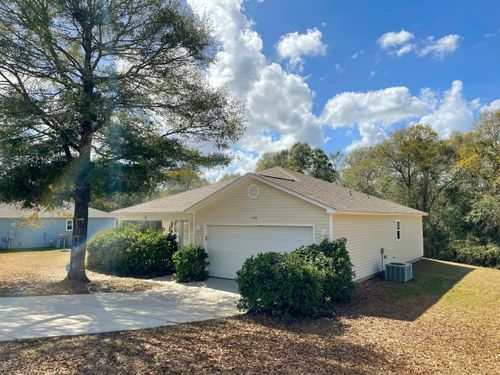 150 Cabana Way, Crestview, FL, 32536-3300 | Card Image