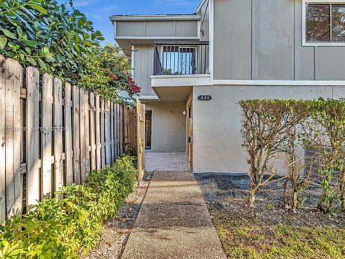 639 Nw 132nd Ter, Plantation, FL, 33325-2188 | Card Image