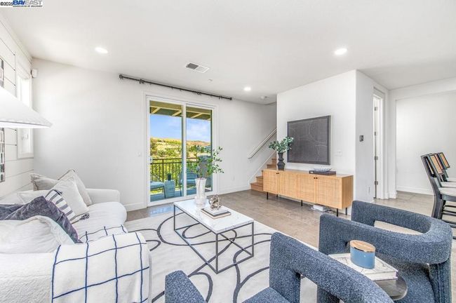 7018 Stags Leap Ln, Condo with 2 bedrooms, 3 bathrooms and 2 parking in Dublin CA | Image 17